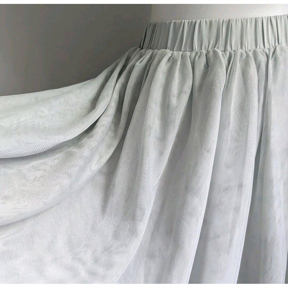 NWT Gray Tulle Midi Skirt Sheer Mesh Fairycore Whimsy M Pull On Balletcore Boho - Picture 3 of 12
